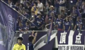 J-League - Le superbe lobe de Sato contre Kawasaki