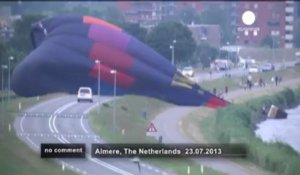 Pays-Bas: une montgolfière atterrit dans... - no comment