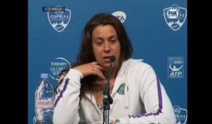 Tennis : en larmes, Marion Bartoli annonce sa retraite sportive