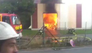 Incendie dans un entrepôt de meubles à Lomme