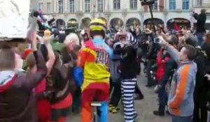 Le Harlem shake réunit plusieurs centaines de danseurs à Arras