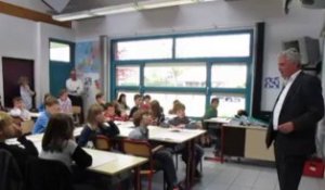 Mérignies: Le député Thierry Lazaro à l'école Jacques Brel