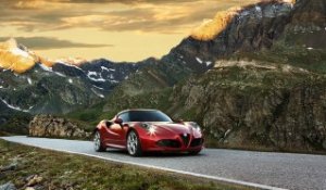 Balade en montagne en Alfa Romeo 4C