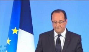 Hollande annonce un projet de loi pour la création d'un référendum d'initiative populaire - 03/10
