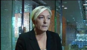 Marine Le Pen très "satisfaite" du résultat des cantonales à Brignoles - 07/10
