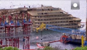 Le Costa Concordia transporté sur un navire géant ?