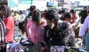 Bolivie : La course annuelle des "Cholitas", les femmes des tribus indigènes