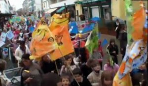 Lorient (56). 2.000 enfants célèbrent les 65 ans de la Libération