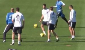 Xabi Alonso ridiculise Zidane à l'entraînement !