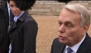 Jean-Marc Ayrault: l'ultimatum des bonnets rouges "n'est pas une bonne méthode" - 06/11