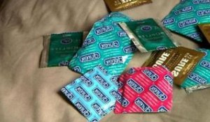 Le gouvernement baisse la TVA sur les préservatifs pour sensibiliser contre le Sida - 01/12