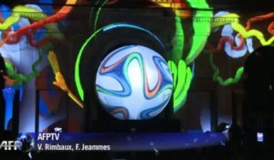 Mondial 2014 : la FIFA dévoile le ballon officiel, "Brazuca"