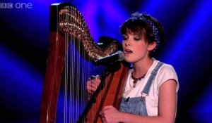 Anna McLuckie : reprise de Get Lucky à la harpe dans The Voice UK