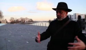 Octave Cestor sur l'esplanade du mémorial à Nantes