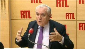 Raffarin dit "banco" au programme économique de Hollande