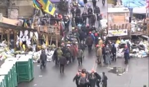 Des policiers prisonniers des manifestants à Kiev