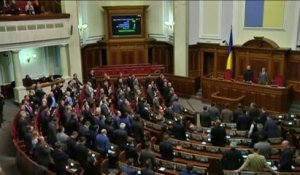 Les députés ukrainiens destituent le président Ianoukovitch