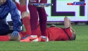 Football: Il brise en deux la jambe de son adversaire