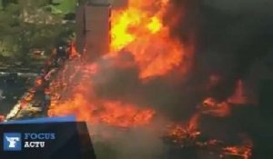 Houston : un incendie dévore des habitations en chantier