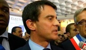 Manuel Valls: "il ne faut jamais être enfermé dans les palais de la République" - 04/04