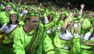 Le Carnaval de Rio débute dans le Sambodrome qui fête ses 30 ans