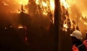 Un incendie ravage Valparaiso au Chili