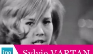 Sylvie Vartan "Le Loco-motion" (live officiel) - Archive INA