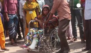 Bangladesh : un an après l'accident Rana Plaza, les familles se sentent abandonnées