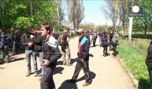 Sloviansk : les séparatistes retiennent des membres d'une mission d'observation militaire