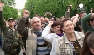 Ukraine : assaut des séparatistes à Lougansk
