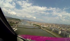 UN pilote d'Airbus fait un rase-motte au dessus du Danube : vue magique!