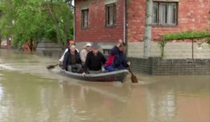 Inondations dans les Balkans: de plus en plus de morts