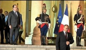 Poutine quitte l'Elysée après un souper avec Hollande - 05/06