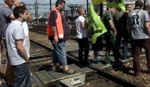 Grève SNCF: le bras de fer continue - 13/06