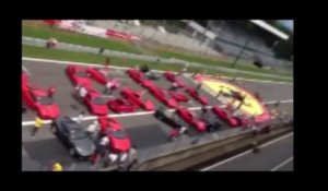 Michael Schumacher : 120 Ferrari lui rendent hommage (vidéo)