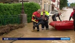 Des crues d'une rare violence font un mort au Pays basque