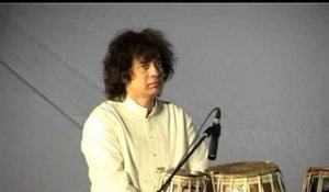 Pandit Shiv Kumar Sharma performing at Surajkund