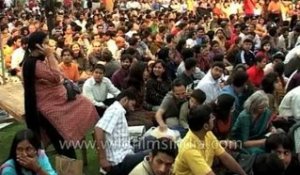 Zakir Hussain and Pandit Shiv Kumar Sharma concert crowd!