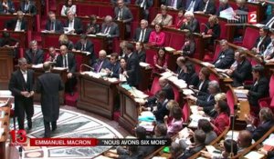 Politique : Emmanuel Macron au cœur du débat à gauche