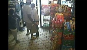 La famille de Michael Brown réagit à la vidéosurveillance qui montrerait le jeune homme en train de commettre un vol dans une épicerie