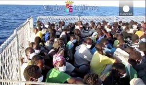 Italie : sauvetage de 1600 migrants par la marine