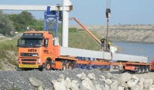 Dunkerque: le chantier de la passerelle du FRAC