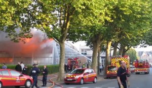 Gros incendie à la piscine de Valenciennes