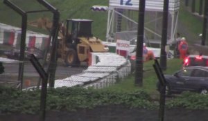 Les images du crash du pilote F1 Jules Bianchi au Grand Prix du Japon