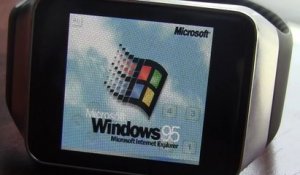 Windows 95 sur une montre Android Wear