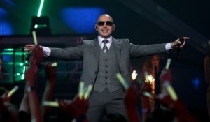 Pitbull’s “American Music Awards” Takeover