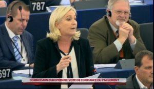 Marine Le Pen : "Vous humiliez et insultez tous les européens. Honte à la Commission européenne !"