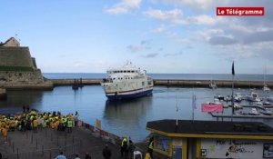 Belle-Île-en-Mer. Cirés jaunes :  375 manifestants « funèbres »