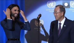 Ban Ki-moon reçoit Conchita Wurst et plaide pour la tolérance