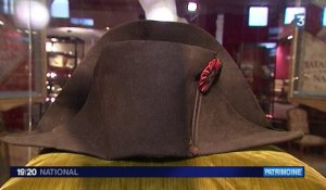 Le chapeau de Napoléon en vente à Fontainebleau